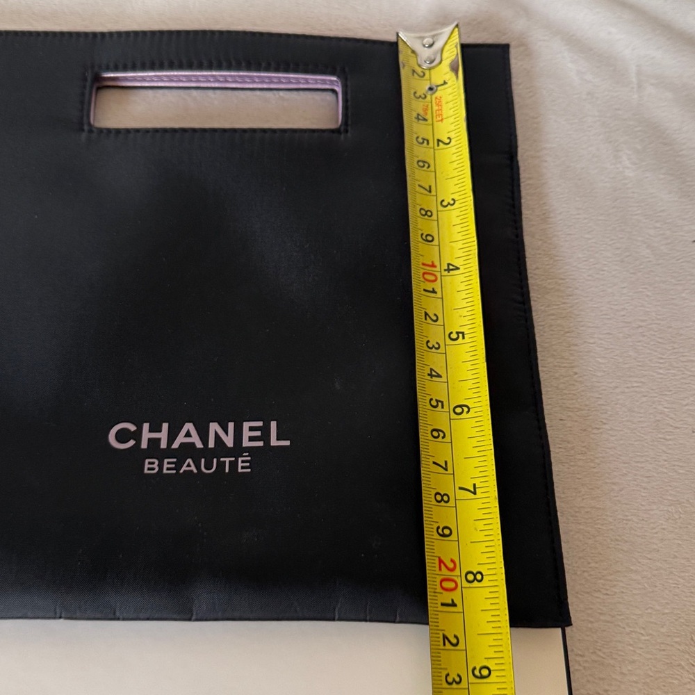 CHANEL Beauty Cosmetic Black Mini Tote Bag - Picture 9 of 9